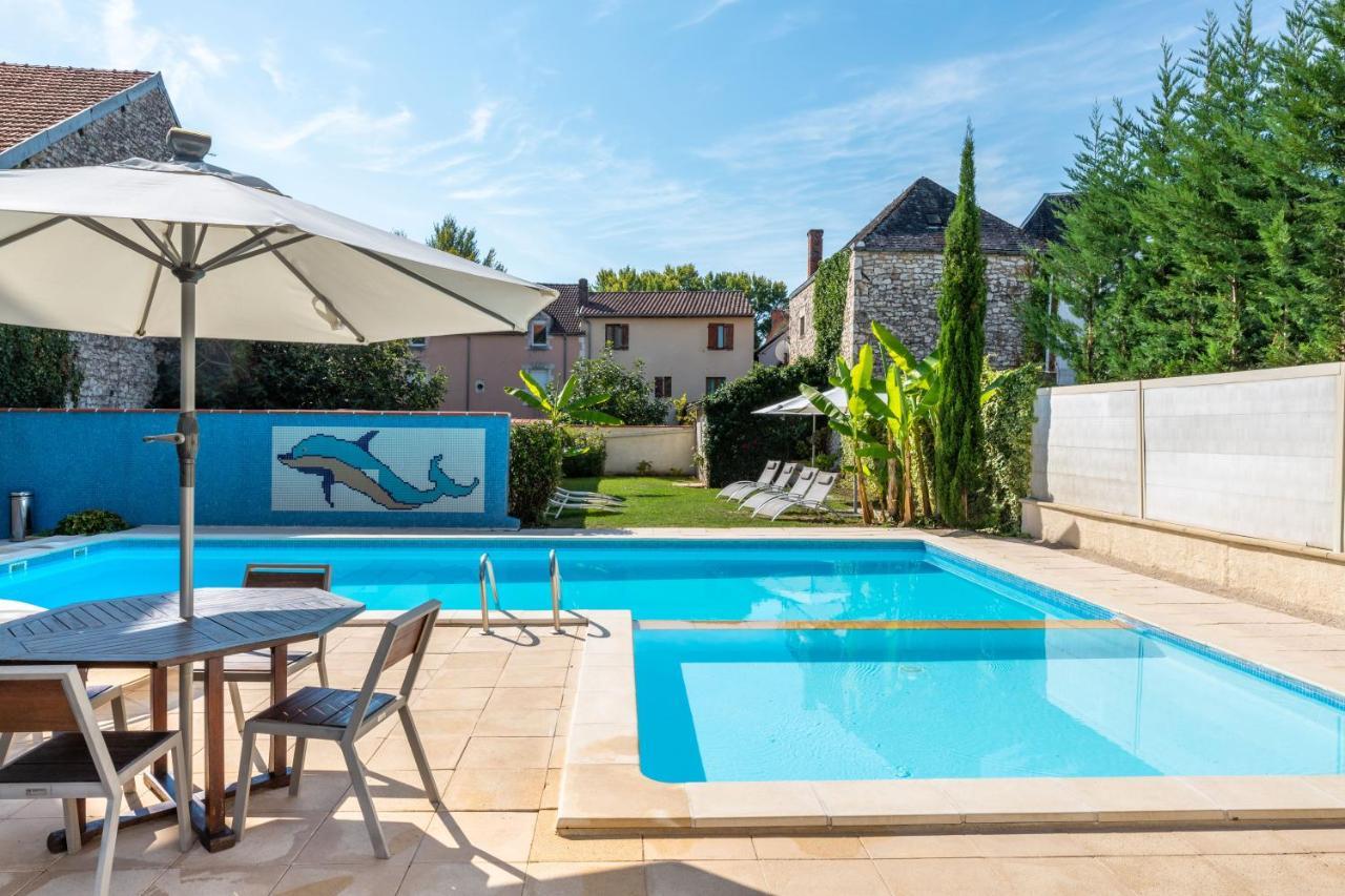 Готель Le Quercy Суяк Екстер'єр фото